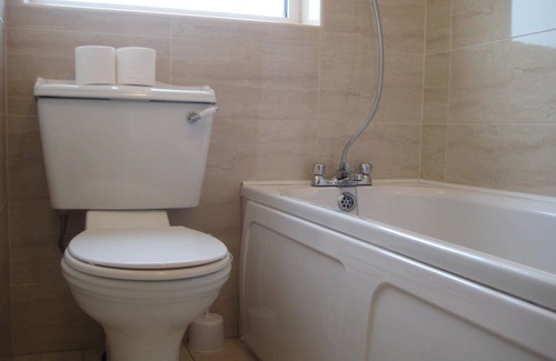 Tralee Cottage | Breenville FarmHouse