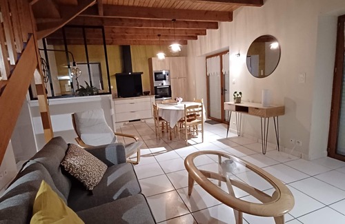Pont-l'Abbe House | Breton house, south-facing terrace, 4/5 pers. 7 minutes from the beach by car!