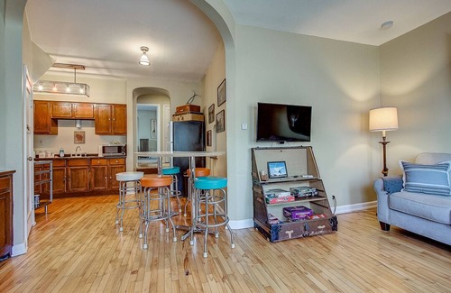 Brewers Hill Apartment | Brew City skyline flat.