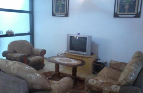 Rumah Pangsa Taman Utama House | Brian Holiday Home