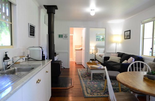 Stanthorpe Cottage | Briar Rose cottages Mulberry Cottage