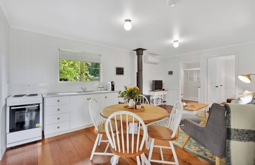 Stanthorpe Cottage | Briar Rose cottages Mulberry Cottage