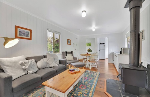 Stanthorpe Cottage | Briar Rose cottages Mulberry Cottage