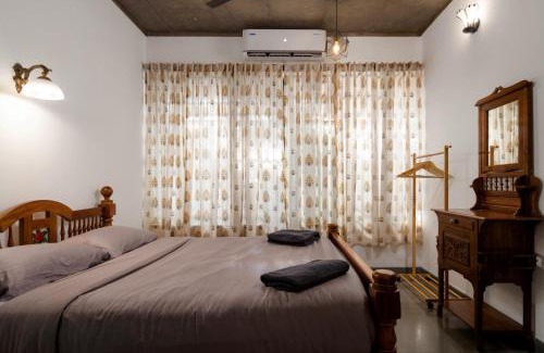 Kozhikode Villa | Brick House