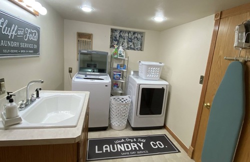 University District House | Brick University home just 2 blocks from the University!