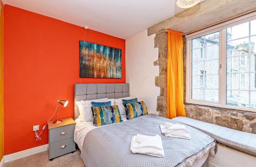 Giggleswick Apartment | Bridge End Mill Holiday Apartments by Guestz