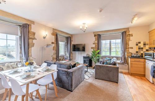 Giggleswick Apartment | Bridge End Mill Holiday Apartments by Guestz