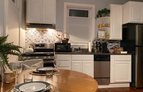 Catskill Heights Apartment | Bridge Street Oasis