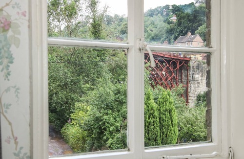 Coalbrookdale House | BRIDGE VIEW COTTAGE, family friendly, with open fire in Ironbridge