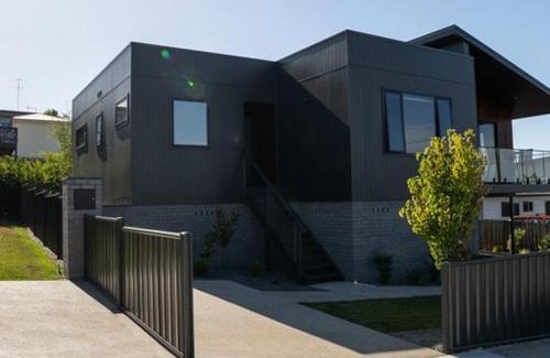 Bridport House | Bridport by the Sea
