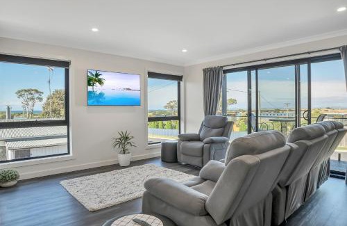 Bridport House | Bridport by the Sea