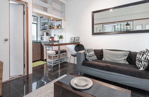 Sheung Wan Apartment | Bright 1 bed room flat with rooftop