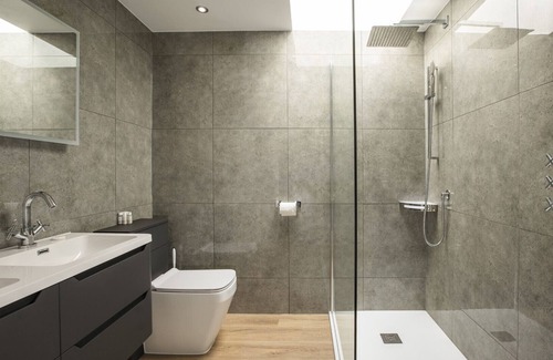 Swindon Apartment | Bright 2 Bed Flat in the heart of Old Town Swindon