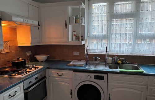 Hackney Apartment | Bright 2 Bedroom flat close to City Centre