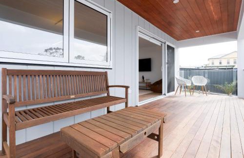Bridport House | Bright & Airy Coastal abode