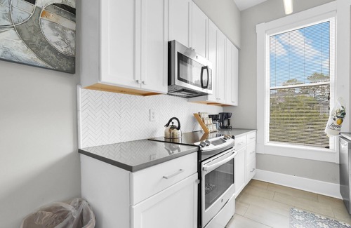 Dixon Park Apartment | Bright + Airy Home w/Private Parking in Victorian District by Lucky Savannah