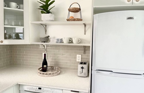 Old Northwood House | Bright & Airy Ranch in Old Northwood, West Palm Beach - Close to Beach