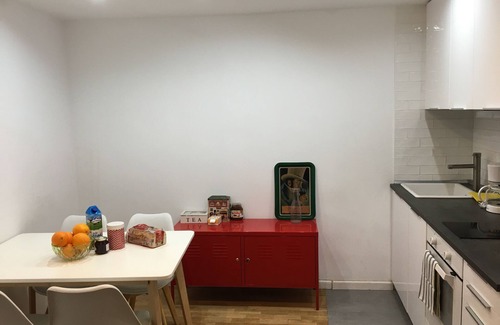 Embajadores Apartment | Bright and airy 2 bedroom apartment downtown Madrid