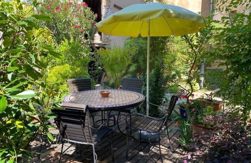 Lioux Apartment | Bright and calm apartment with terrace in patio, 5 sleeping places