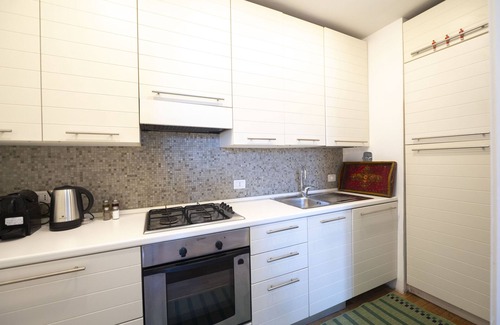 San Lorenzo Apartment | Bright and Lovely Apartment in San Lorenzo