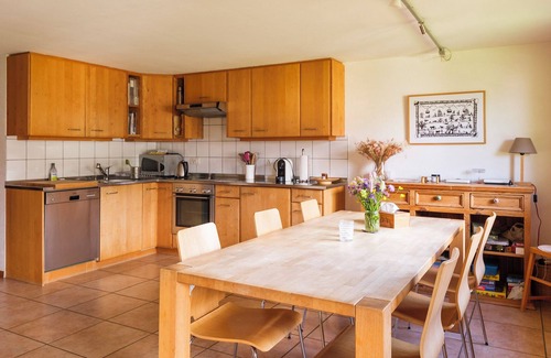 Ormont-Dessus Apartment | Bright apartment with beautiful views of the mountains and village