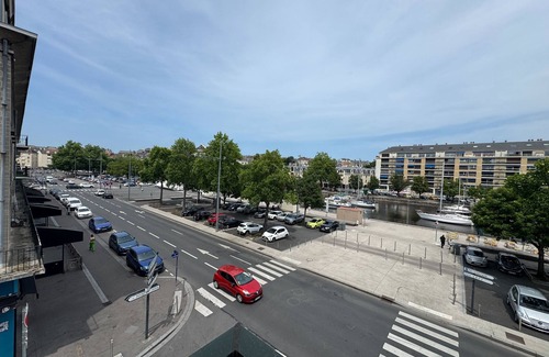 Saint-Jean Apartment | Bright apartment near Château de Caen