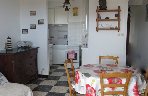 Le Grau-dʼAgde Apartment | Bright apartment with balcony, near beaches and shops