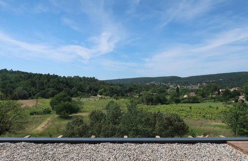Goudargues House | Bright architect-designed house, quiet, bioclimatic construction, river terrace