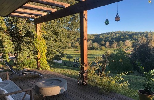 Goudargues House | Bright architect-designed house, quiet, bioclimatic construction, river terrace