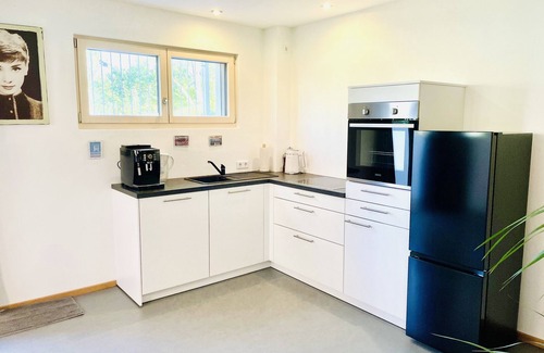 Worthsee Apartment | Bright basement apartment within walking distance of Wörthsee