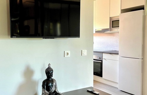 Betera Apartment | Bright boutique apartment 5 min from the subway
