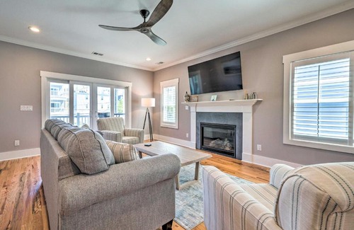 Wilmington Beach House | Bright Coastal Abode with Porch and Beach Access!