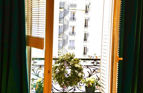 Montparnasse Apartment | Bright, comfortable apartment in the heart of Paris Montparnasse