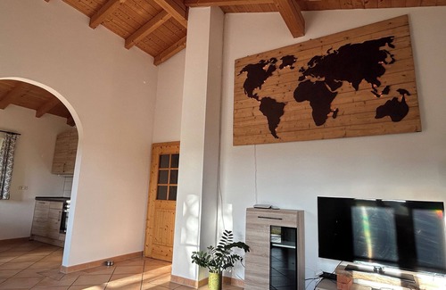 Tittmoning Apartment | Bright, cozy vacation apartment with balcony, 70sqm