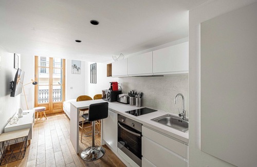 Cannes Old Town Apartment | Bright duplex - Cannes Center