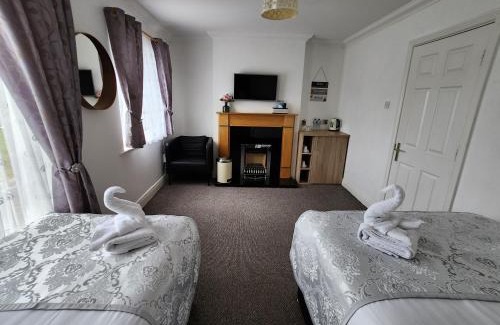 Tyrrelstown House | Bright elegant room park view