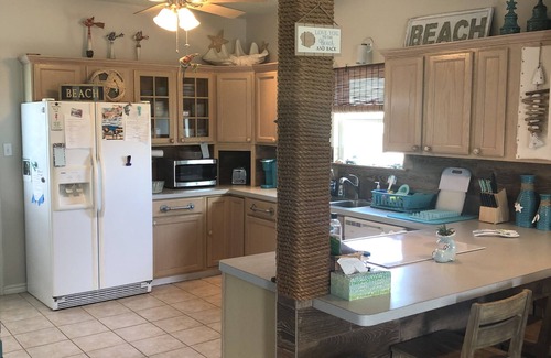 San Luis House | Bright, Fun, Beach House - Great Neighborhood Ready For Your Family Vacation