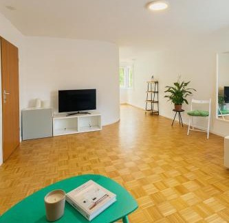 Wurenlos Apartment | Bright furnished Studio with workspace and garden area near Zurich