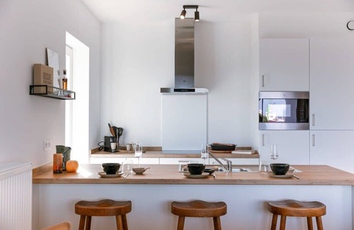 Zeebrugge Apartment | Bright Harbor View Apartment in Zeebrugge