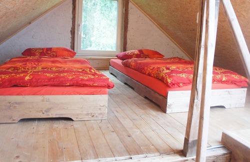 Alt-Godesberg House | Bright holiday home, own wild nature garden, sun terrace at the pond