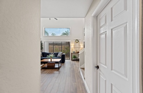 Greenview Shores House | Bright Home in the Heart of the Wellington