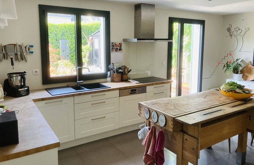 Saint-Herblain House | Bright house 160 m² family quiet, garden, jacuzzi