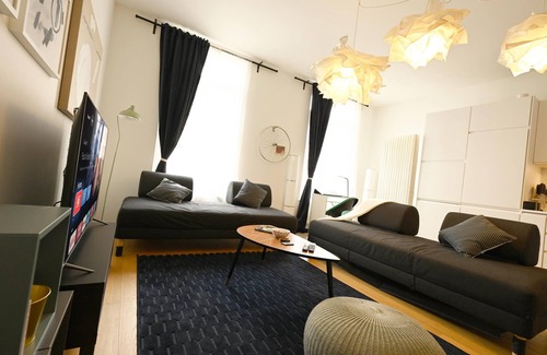 Lower Town Apartment | Bright Modern Apartment in Brussels