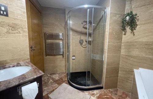 Gibraltar Apartment | Bright Ocean Village Apartment