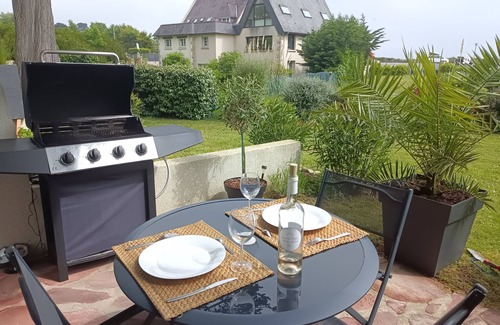 Saint-Cast-le-Guildo Apartment | Bright, renovated garden apartment facing the sea.