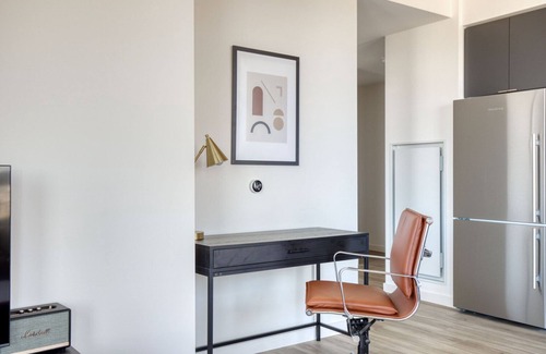 South Lake Union Apartment | Bright South Lake Union 2BR w/W/D & Roof, nr Lake Union, by Blueground