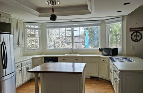 Harper's Choice House | Bright spacious 5 bedroom home, Easy Access DC/Baltimore/Annapolis