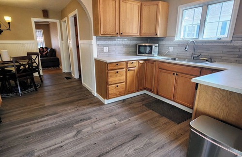 Aberdeen House | Bright & Spacious Pueblo Home – Clean, Quiet, and Close to Everything