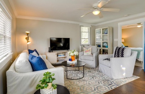 Historic Old Northeast Apartment | Bright St Petersburg Apartment, Walk to Downtown!