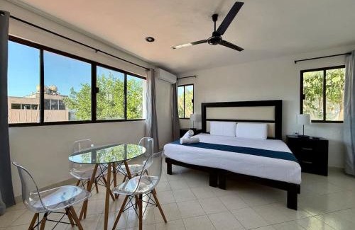 Colonia Campestre House | Bright Stay for 3 with Pool Access